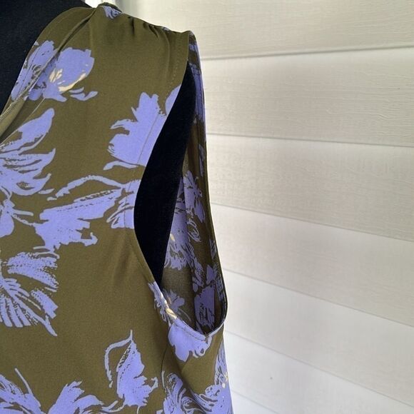 CAbi Celebrity Top Sleeveless Pop Flower Zipper Accent Med Tank Style #4184  A - Picture 3 of 8